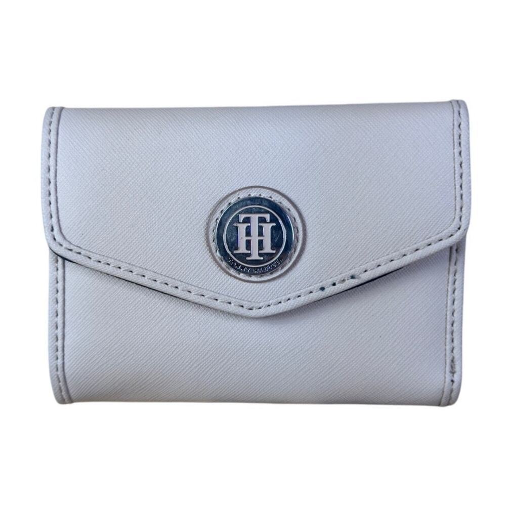 Tommy Hilfiger Women's Flap Wallet Clutch Imitation Leather, Light Creamy Pink‎